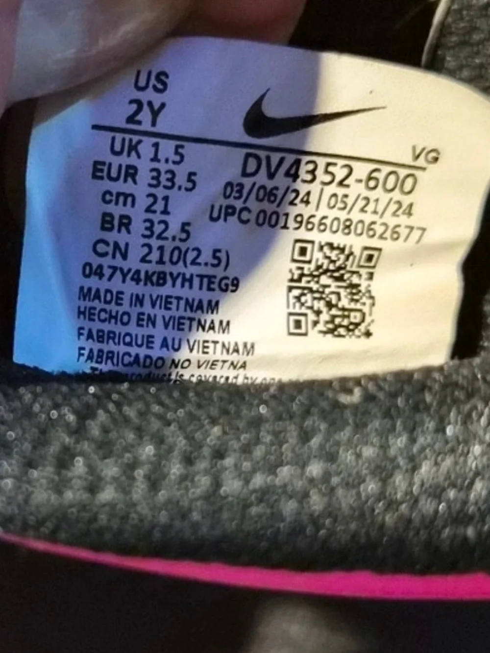 Nike Pink & Black Soccer Cleats size 2